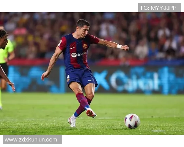 拉科鲁尼亚对阵巴萨的精彩对决结果分析与赛后点评